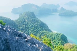 Angthong Marine Park - Cruise Ship Tours Koh Samui