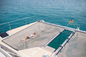 Koh Phangan: día completo en un catamarán de lujo