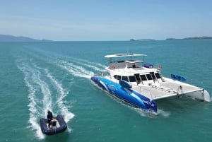 Koh Phangan: día completo en un catamarán de lujo