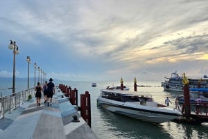 Koh Samui: Full Moon Party Tickets with Round-Trip Transfer