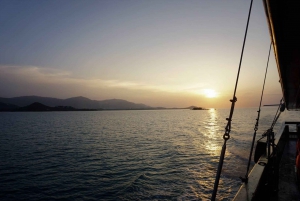 Koh Samui: Red Baron Romantic Sunset Dinner Cruise
