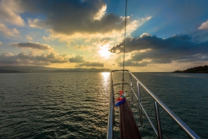 Koh Samui: Red Baron Romantic Sunset Dinner Cruise