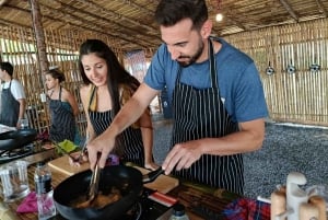 Koh Samui: Thai Cooking Class with Market Tour