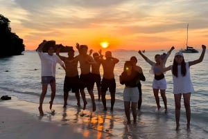 Krabi: 7 Islands Sunset Tour with Plankton Swim and BBQ