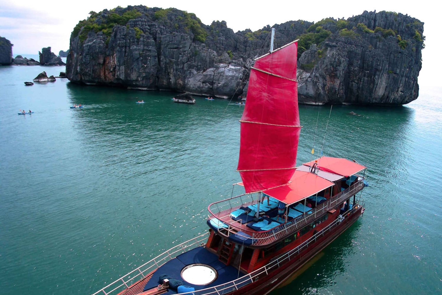 Mu Ko Ang Thong: prywatny czarter na klasycznym tajskim jachcie