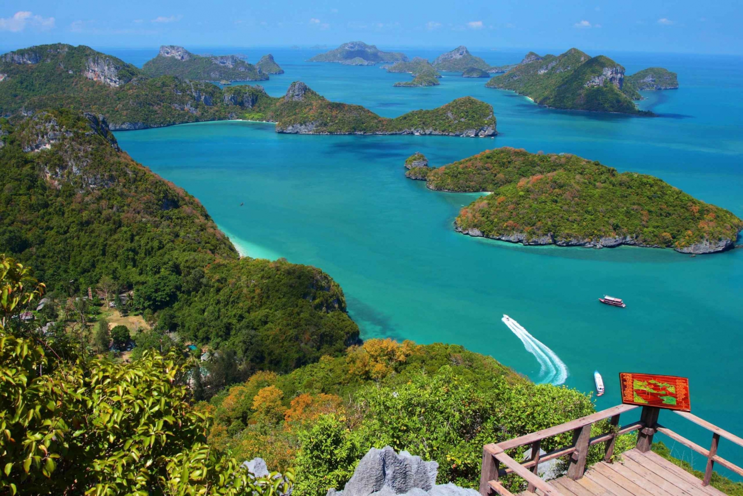 Discover-the-Magical-Angthong-Marine-Park