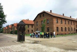 Auschwitz-Birkenau ja Krakova Yksityinen automatkat Katowicesta käsin