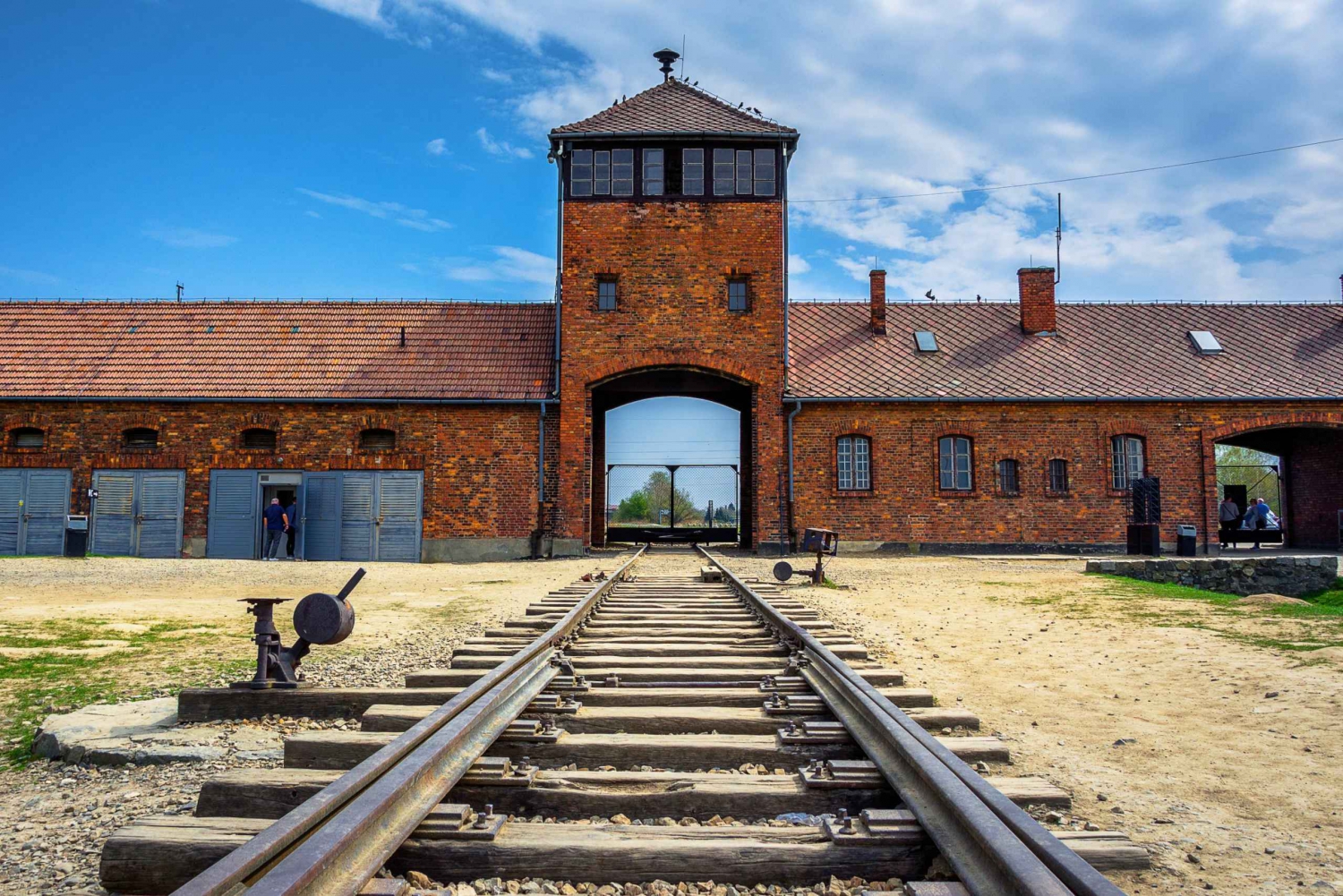 Auschwitz-Birkenau: Guided Tour and Transfer