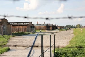 Auschwitz-Birkenau Memorial Guided Tour from Krakow