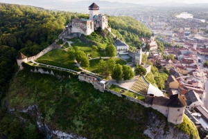 Bratislava/Slovakien: Trencin slott, Piestany Spa, kloster