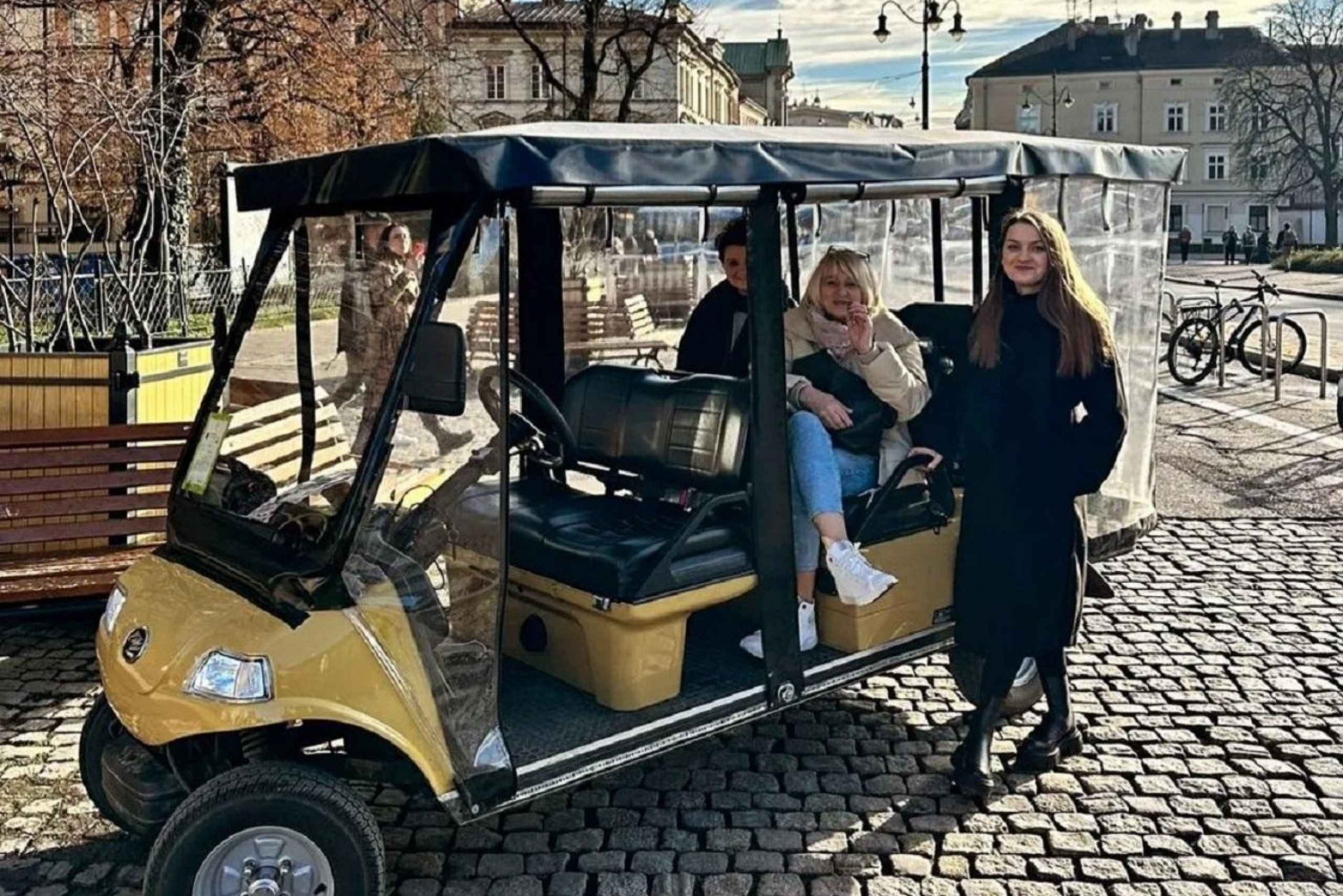 Tour de ville de Cracovie, voiture de golf. Réduction pour les familles !