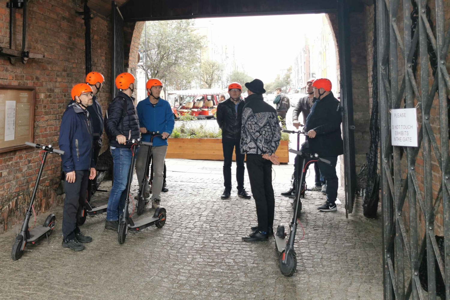 Excursion en scooter électrique : Visite de la vieille ville - 2 heures de magie !