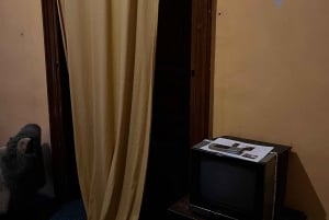 Krakow: Das Motel Escape Room Game with Free Shots