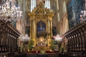 Explore the Wawel Cathedral with a local guide