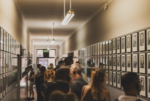 Från Krakow: Guidad tur till Auschwitz-Birkenau med transport