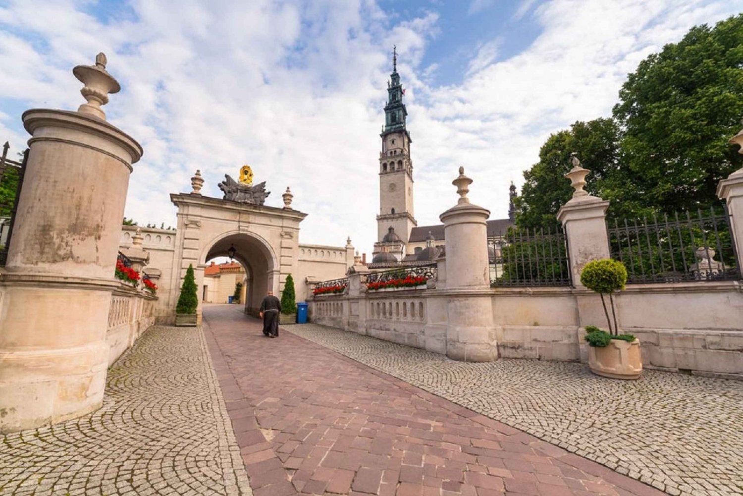 From Kraków: Częstochowa & Łagiewniki Pilgrim Sites Tour