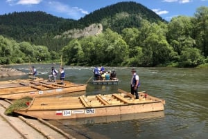 Desde Cracovia: rafting en el río Dunajec con recogida en el hotel