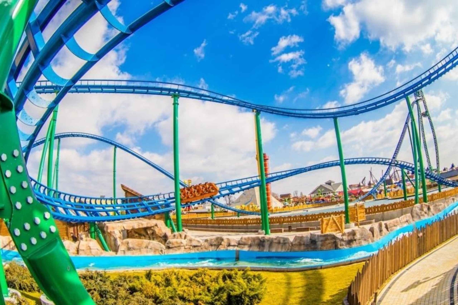 Vanuit Krakau: Energylandia Park Open Ticket & ophaalmogelijkheden