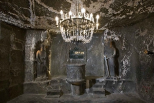 From Krakow: Guided Wieliczka Salt Mine Tour