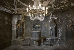Cracóvia: Visita guiada à mina de sal de Wieliczka com traslado do hotel