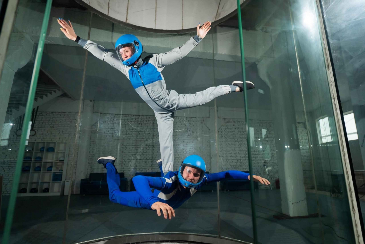 From Krakow: Indoor Skydiving Lesson with Private Transfer