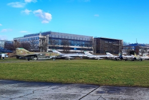 Aus Krakau: Polnisches Luftfahrtmuseum