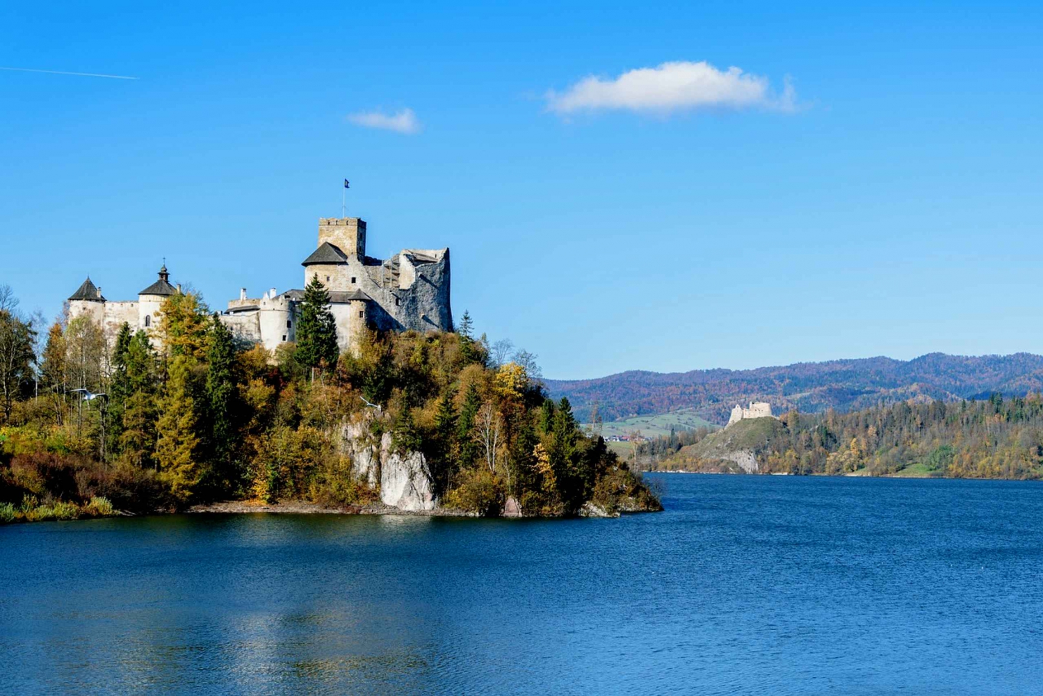 From Krakow: Private Tour of Pieniny with Rafting and Castle