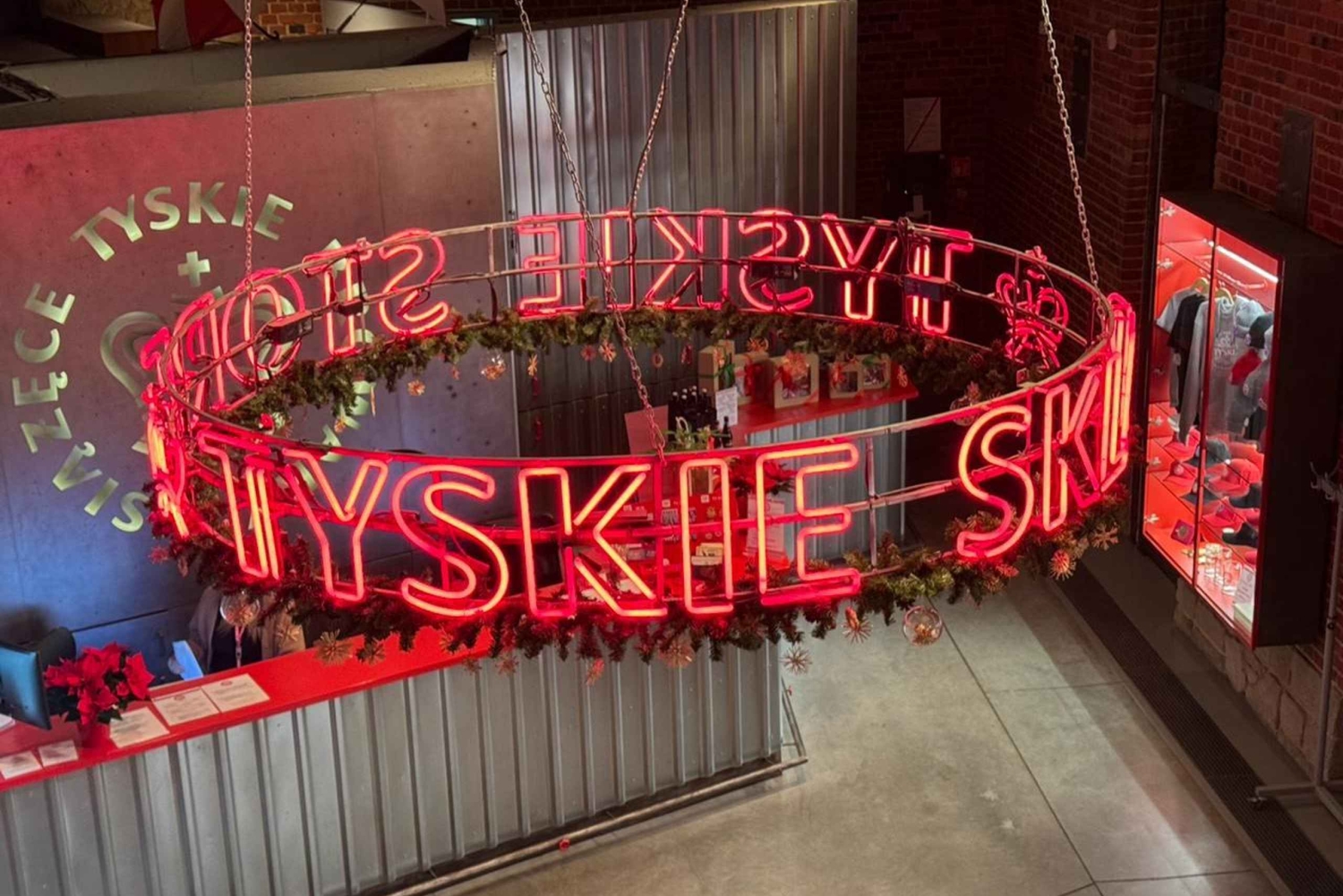 Von Krakau aus: Tagestour zum Schloss Pszczyna und zum Bisonreservat