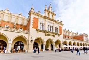 Z Warszawy: Wycieczka z przewodnikiem do Kopalni Soli w Wieliczce i Krakowa