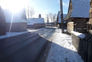 Paseo en trineo tirado por caballos de 2-3 horas con aguas termales o combinados con Zakopane.