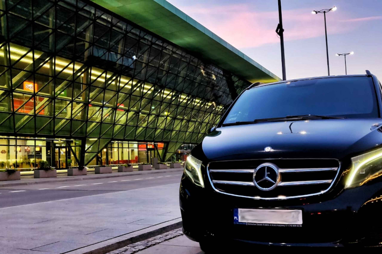 Katowice Airport: Private Transfer from/to Krakow