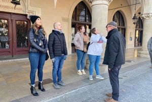 Krakow: Walking Tour in Old Town with Polish Food Tasting