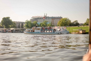 Krakow: Vistula River Sightseeing Cruise with Audio Guide