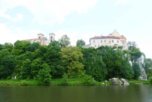 Krakow: 4,5-hours Sightseeing Cruise to Tyniec