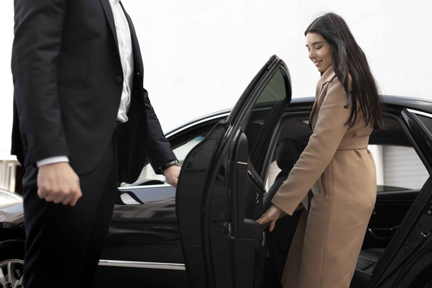 Kraków: Airport Private Transfer by Luxury Car