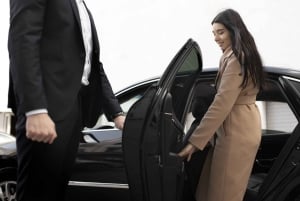 Kraków: Airport Private Transfer by Luxury Car