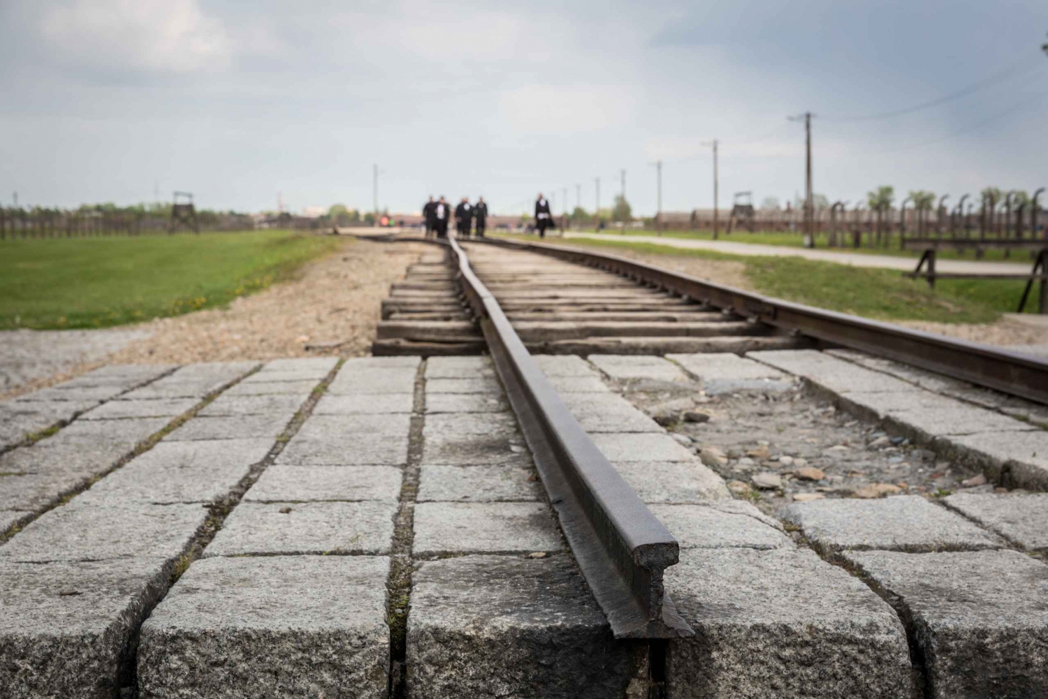 Von Krakau aus: Auschwitz Birkenau Tour mit Transport