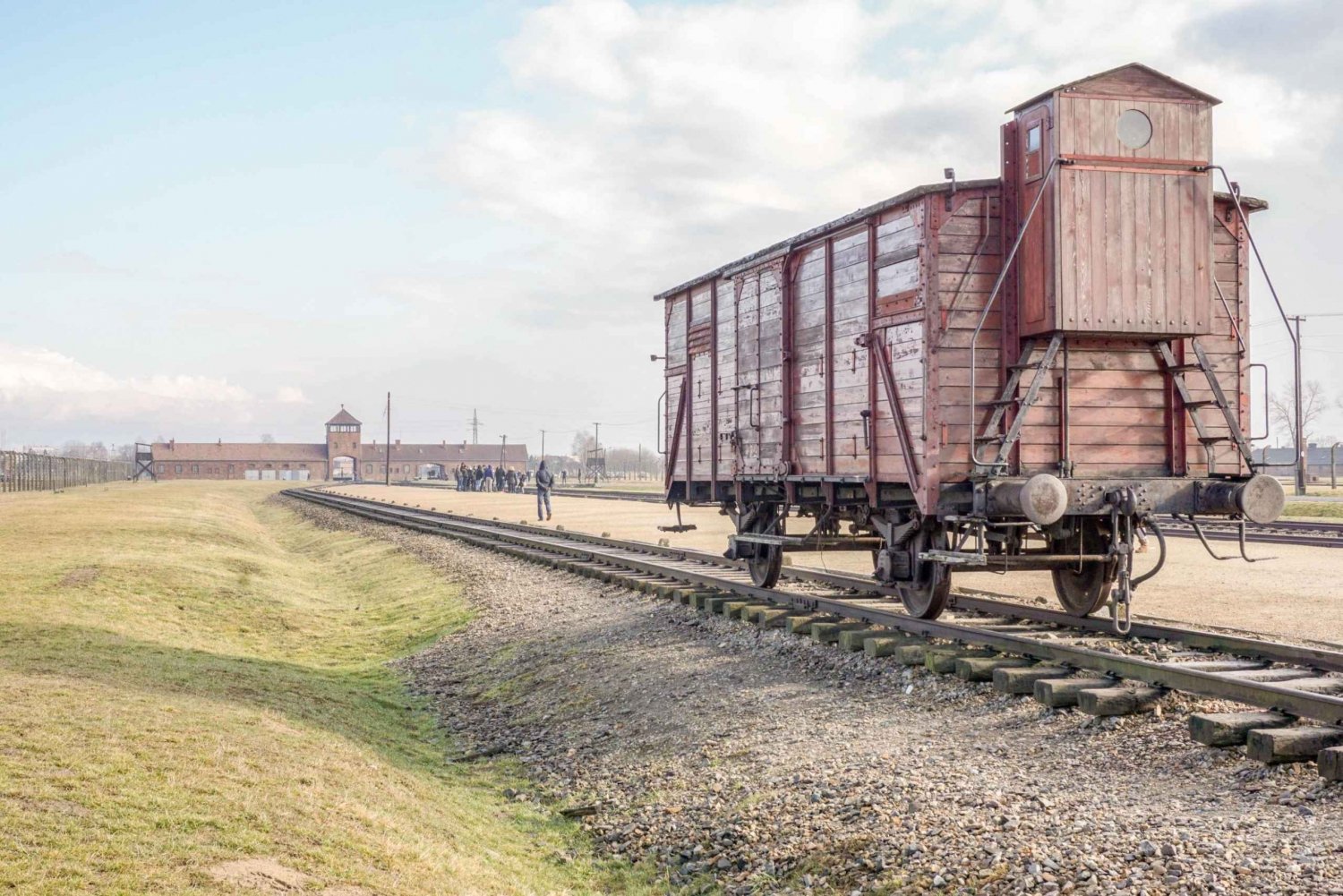 Cracóvia: Visita guiada ao Museu Auschwitz Birkenau com traslado