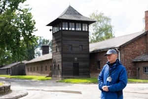 Cracovia: Trasferimento in autobus di sola andata per il Museo di Auschwitz-Birkenau
