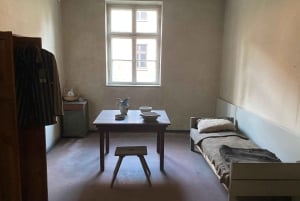 Cracovia: tour autoguidato di Auschwitz-Birkenau con accompagnatore