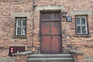 Krakau: Auschwitz-Birkenau Tour Beperkt tot 15 Bezoekers