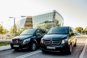 Krakow: Balice Airport Luxury Vehicle Private Transfer