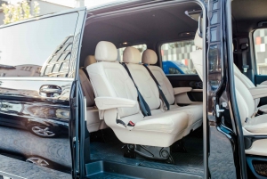 Krakow: Balice Airport Luxury Vehicle Private Transfer