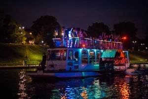 Krakow: Boat Party with Unlimited Drinks