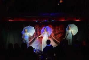 Cracovia: Spettacolo di cabaret con cena opzionale
