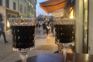 Krakau: stadsbars-wandeltocht met Poolse snacks en wodka