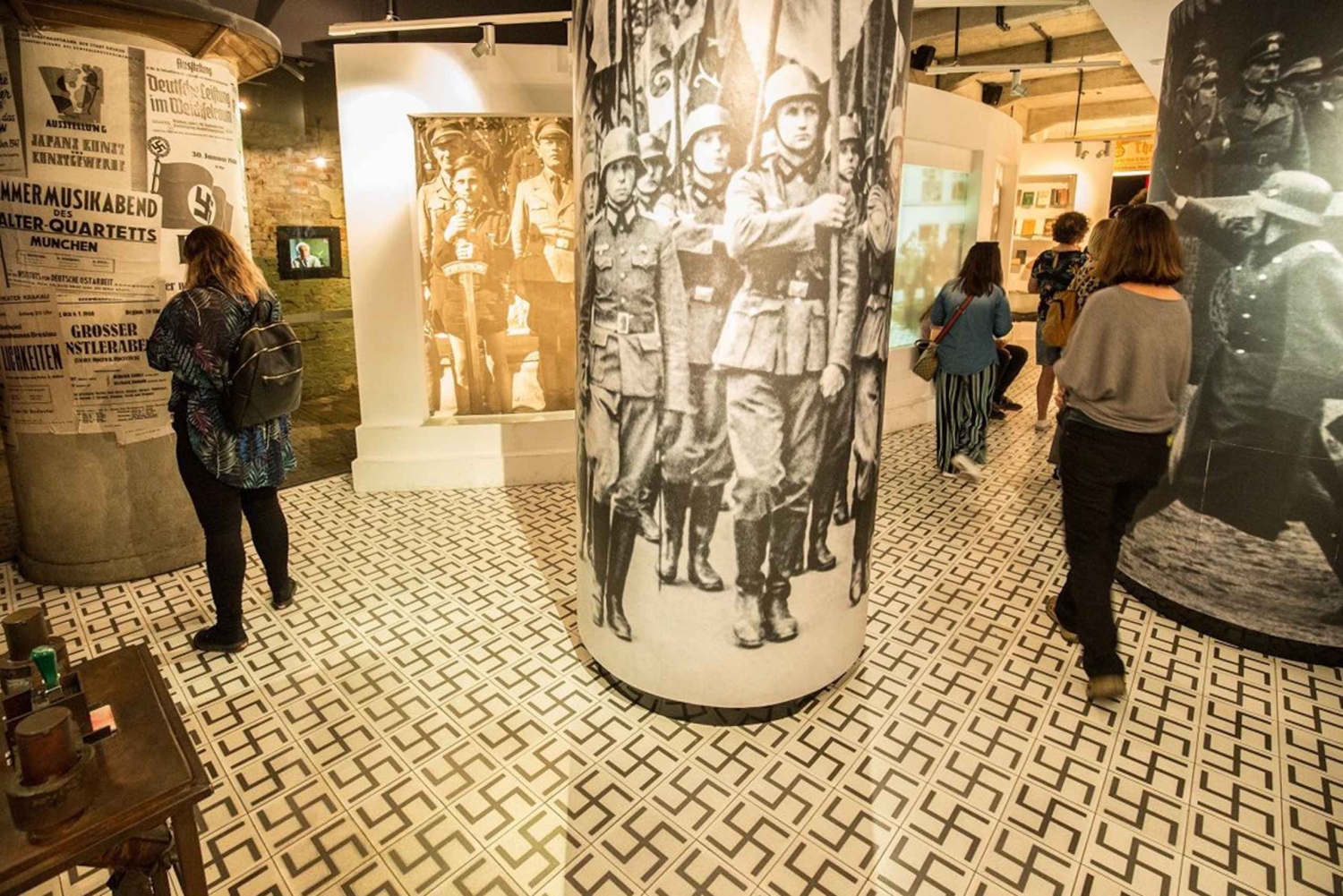 Cracóvia: City Golf Cart Tour e Museu da Fábrica de Schindler