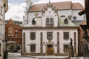 Krakow: City Pass with Access to 40 Museums and Attractions