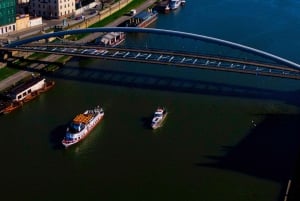 Cracovia: crociera turistica serale o notturna