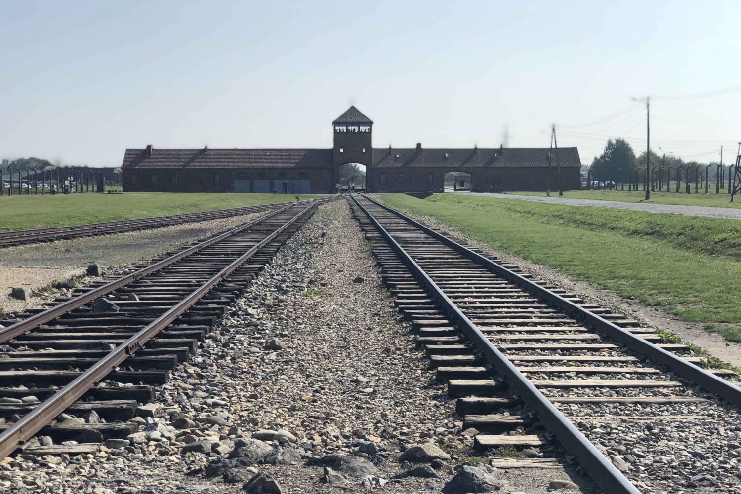 Krakow: Full-Day Auschwitz-Birkenau Sightseeing Tour
